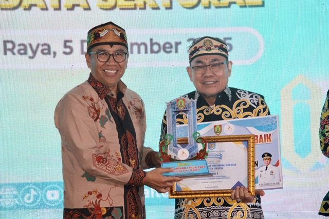 Pemprov Kalteng Anugerahkan SIDARA Award 2025 untuk Produsen dan Operator Data Terbaik
