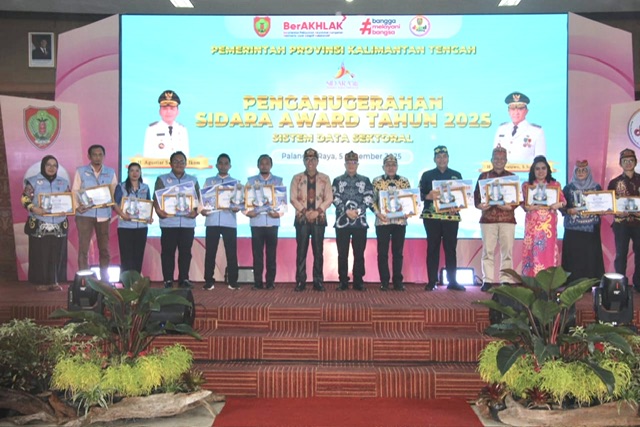 Pemprov Kalteng Anugerahkan SIDARA Award 2025 untuk Produsen dan Operator Data Terbaik