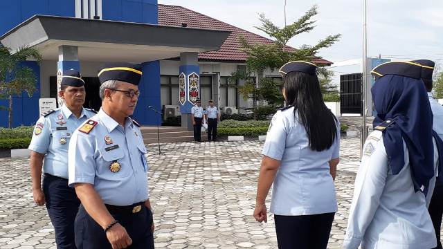 Sampaikan Pesan Untuk Jajaran Kemenkumham Kalteng, Plt. Kakanwil Pimpin Apel Pertama dan Terakhir di Tahun 2019