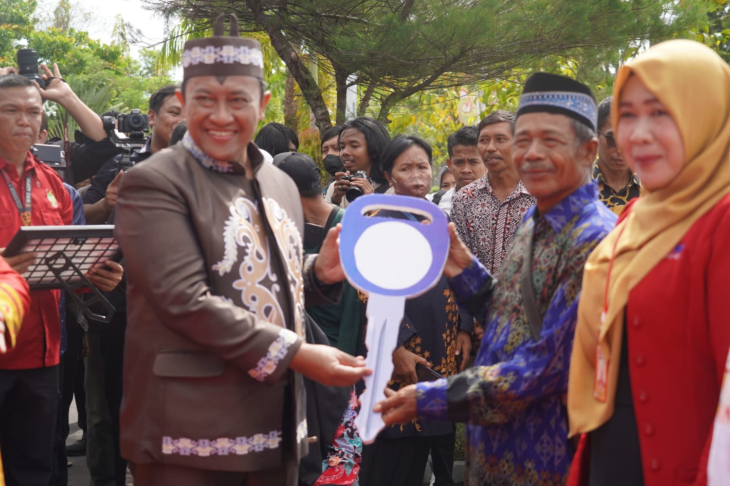 Hari Jadi Ke-70 Kabupaten Kotim, Wagub Edy Pratowo Ajak Masyarakat Perkuat Persatuan dan Kesatuan, Agar Pulih Lebih Cepat dan Bangkit Lebih Kuat