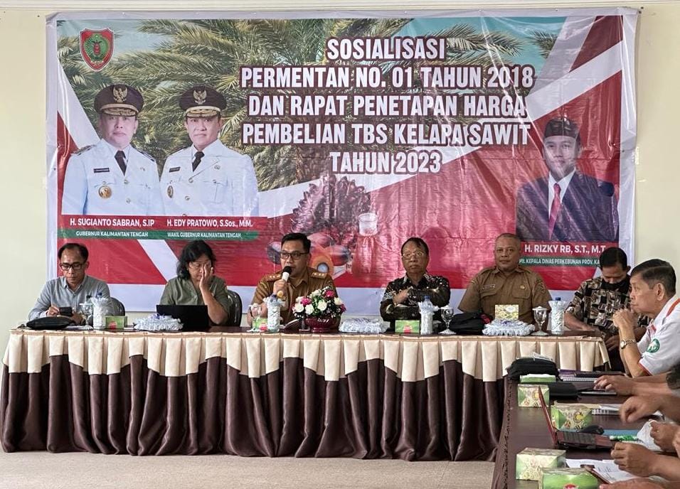 Disbun Prov. Kalteng Gelar Sosialisasi Permentan Nomor 01 Tahun 2018 serta Rapat Penetapan Harga TBS periode Bulan Januari 2023