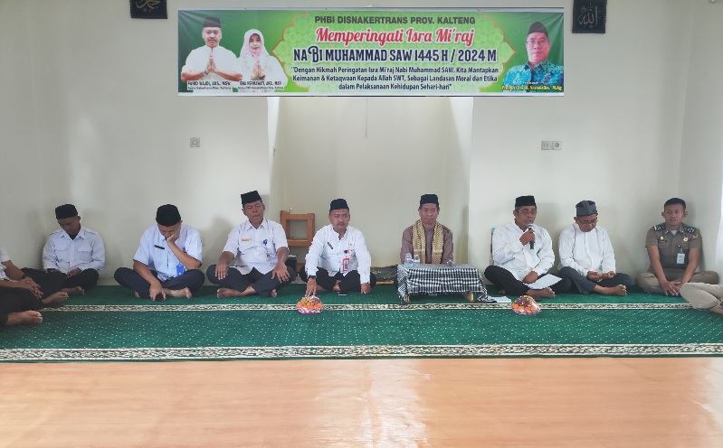 PHBI Disnakertrans Prov. Kalteng Gelar Peringatan Isra Mi`raj Bersama Pensiunan ASN