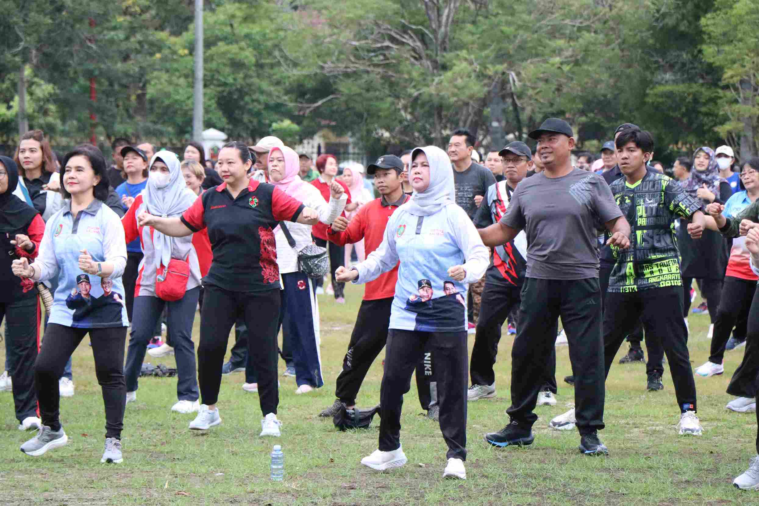 Ikuti Senam Bersama ASN Pemerintah Provinsi Kalimantan Tengah, Kepala BKD: Jaga Kesehatan dan Semangat Mengabdi
