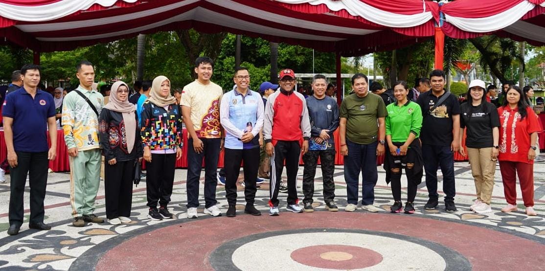 Tingkatkan Silaturahmi Antara PNS dan Pegawai Kontrak, Pemprov Kalteng Gelar Senam Pagi Bersama