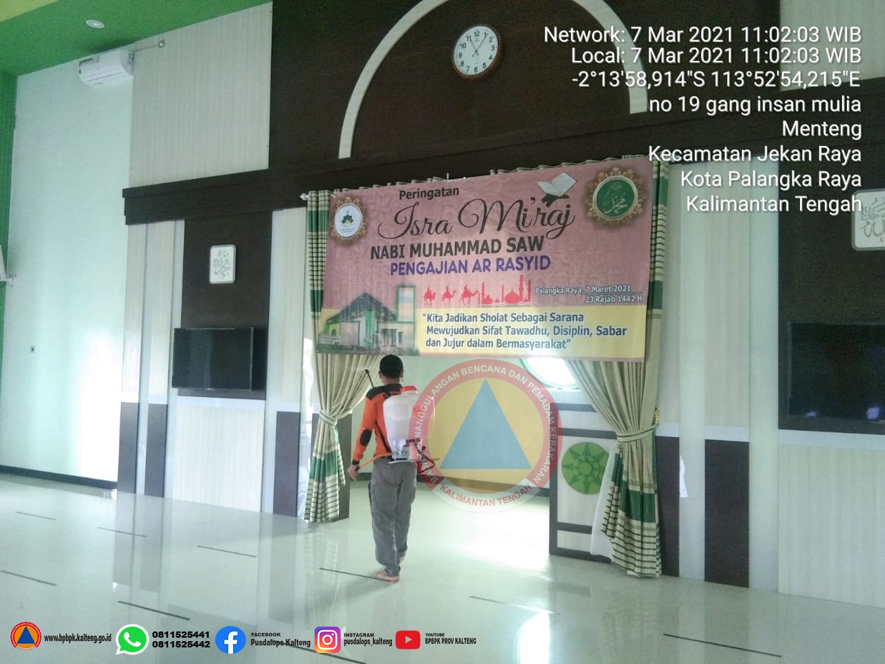 Satgas Penanganan Covid-19 Prov. Kalteng Lakukan Penyemprotan Disinfektan di Masjid Ar-Rasyid Palangka Raya