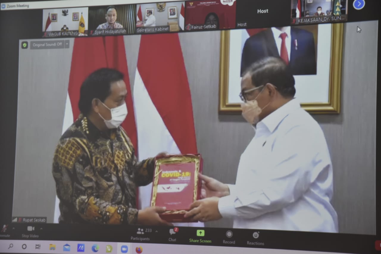 Wagub H. Edy Pratowo Hadiri Launching Buku Indonesia dan Covid-19: Kerja Keras di Tengah Pandemi secara Virtual