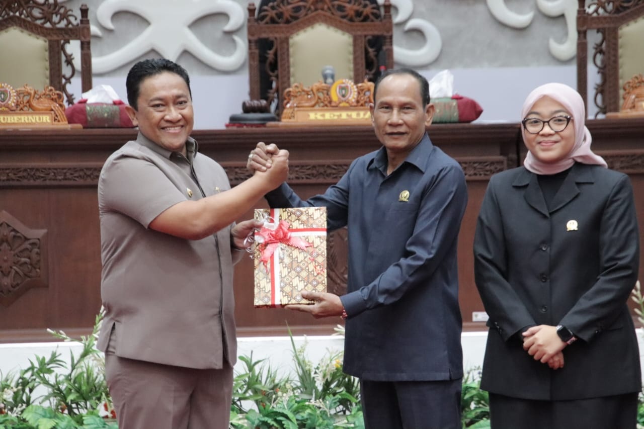 Mewakili Kadis PMD Prov. Kalteng, Sekdis PMD Prov. Kalteng Hadiri Rapur Ke-5 Masa Persidangan II (Kedua) Tahun Sidang 2025
