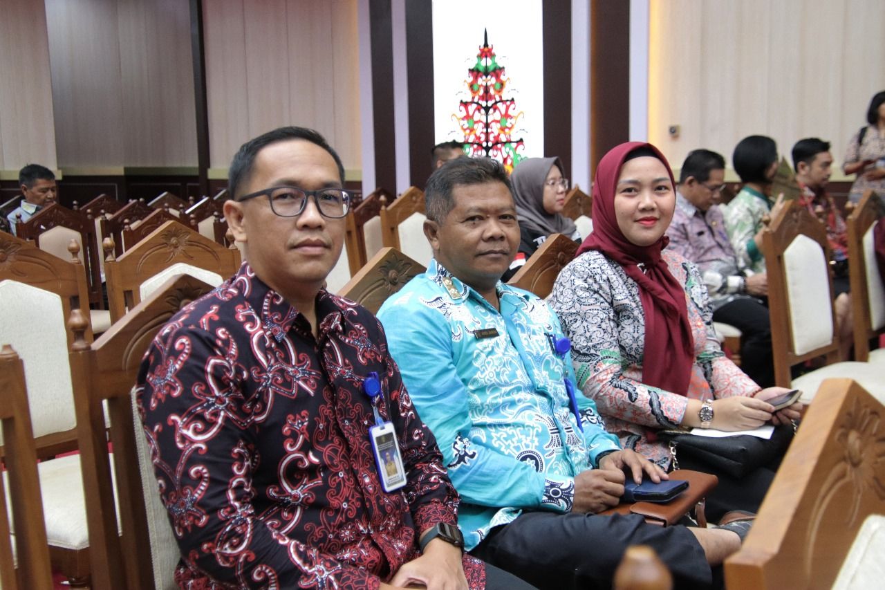 Mewakili Kadis PMD Prov. Kalteng, Sekdis PMD Prov. Kalteng Hadiri Rapur Ke-5 Masa Persidangan II (Kedua) Tahun Sidang 2025