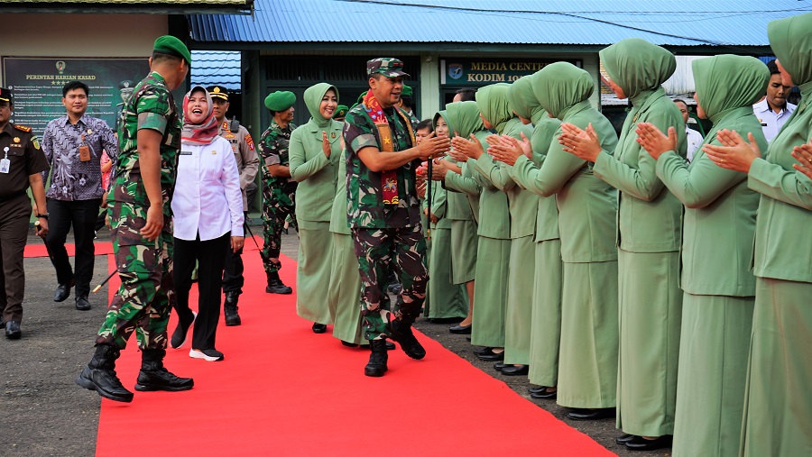 Kunjungan Kerja Danrem 102/Pjg ke Kodim 1012 Buntok