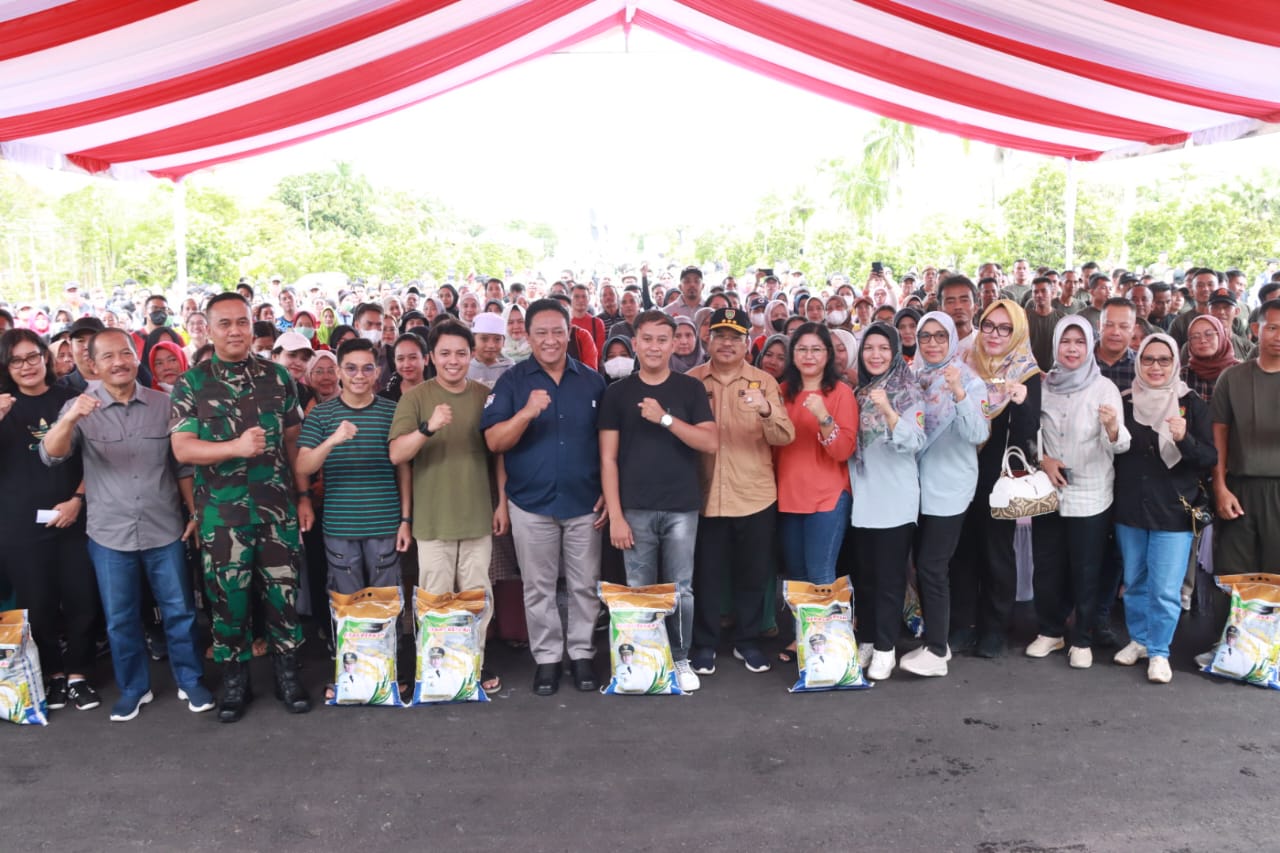 Jelang Idulfitri  Pemprov Kalteng Salurkan 6.500 Paket Bantuan Beras Premium  Untuk ASN dan Tekon Lingkup Pemprov Kalteng