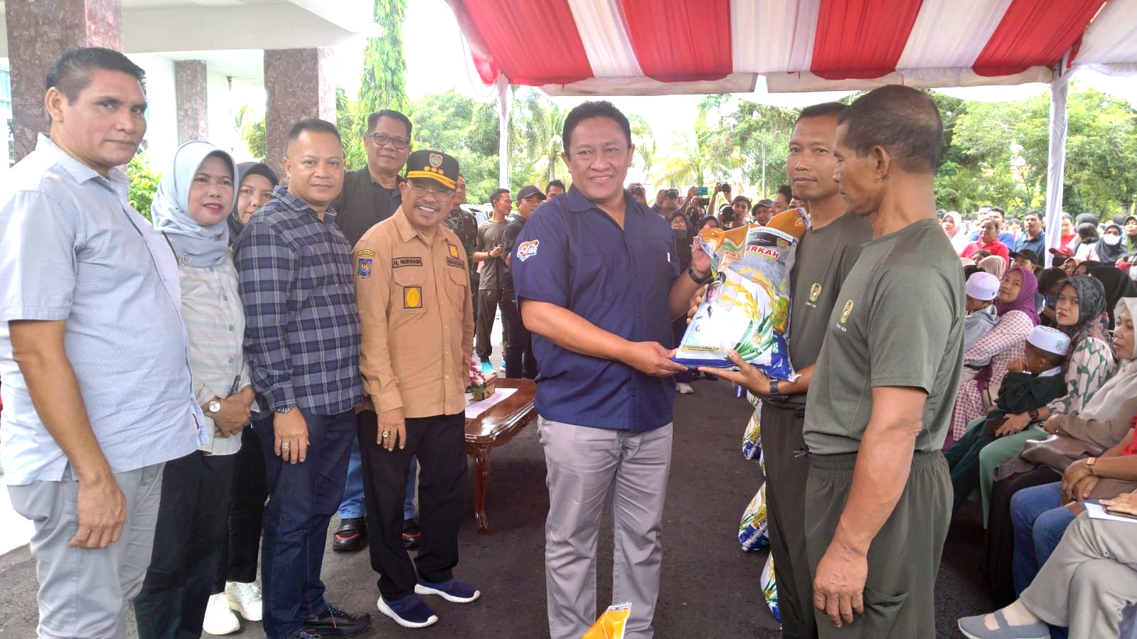 Kepala BKD Prov. Kalteng Hadiri Kegiatan Pasar Murah bagi ASN dan Tenaga Kontrak