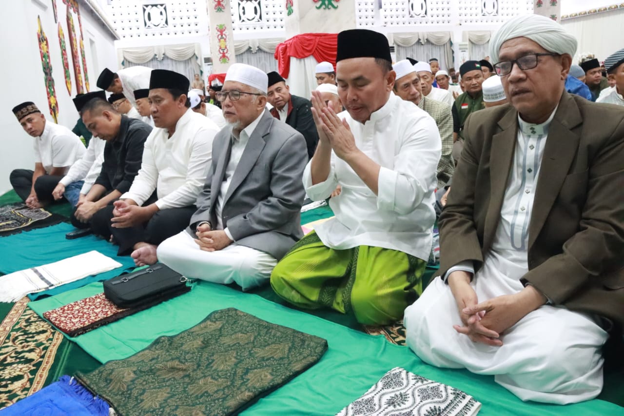 Mempererat Tali Silaturahmi, Pemprov. Kalteng Selenggarakan Sahur dan Salat Subuh Bersama Masyarakat