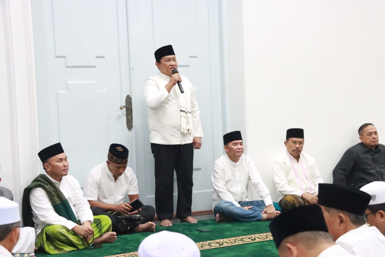 Mempererat Tali Silaturahmi, Pemprov. Kalteng Selenggarakan Sahur dan Salat Subuh Bersama Masyarakat
