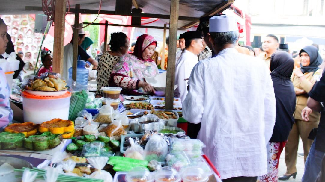 Pasar Ramadhan Mura Langsung Diserbu Pembeli