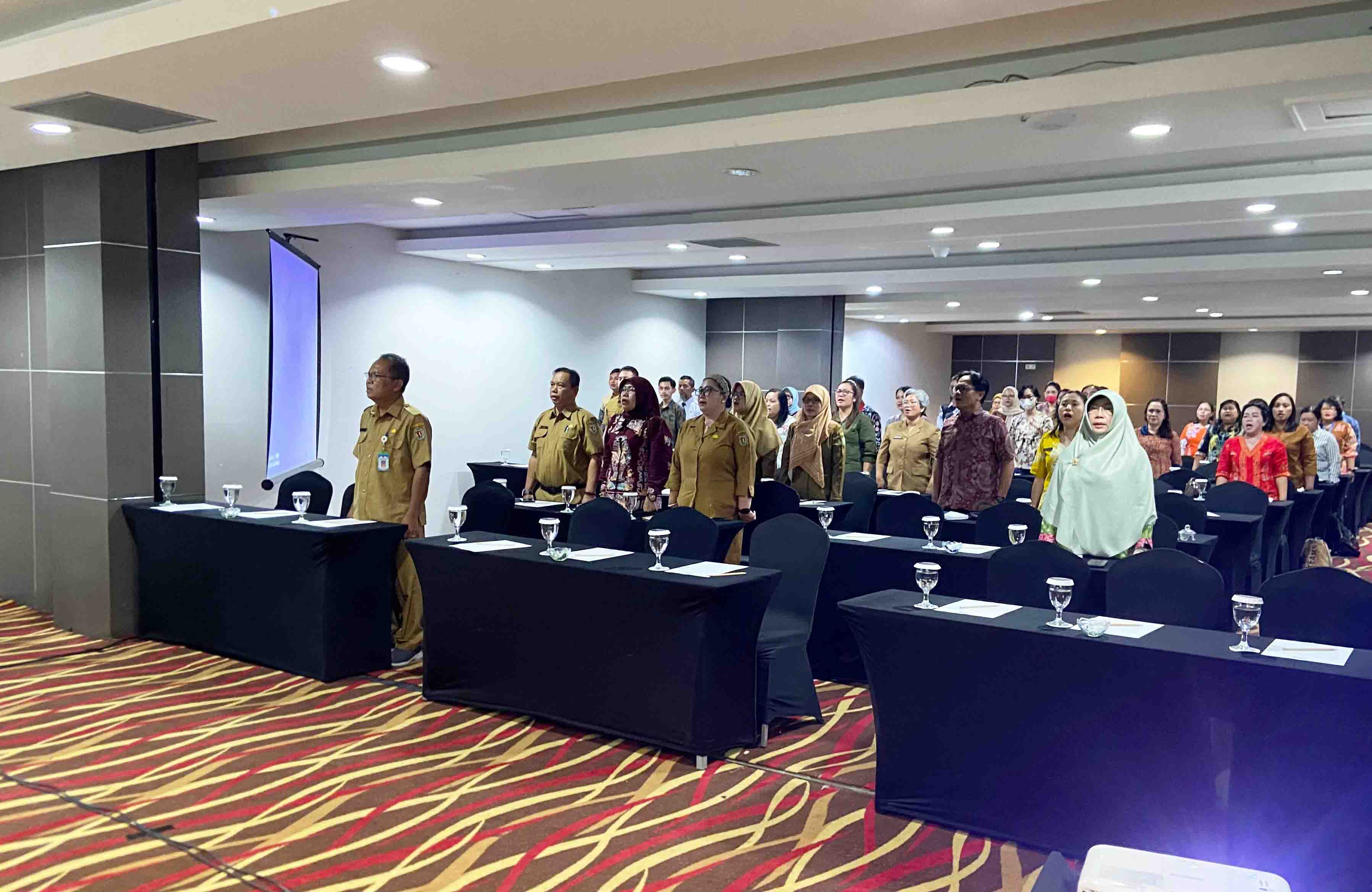 Dinkes Prov. Kalteng Gelar Pertemuan Evaluasi Lintas Sektor Masalah Kesehatan Gizi Ibu dan Anak