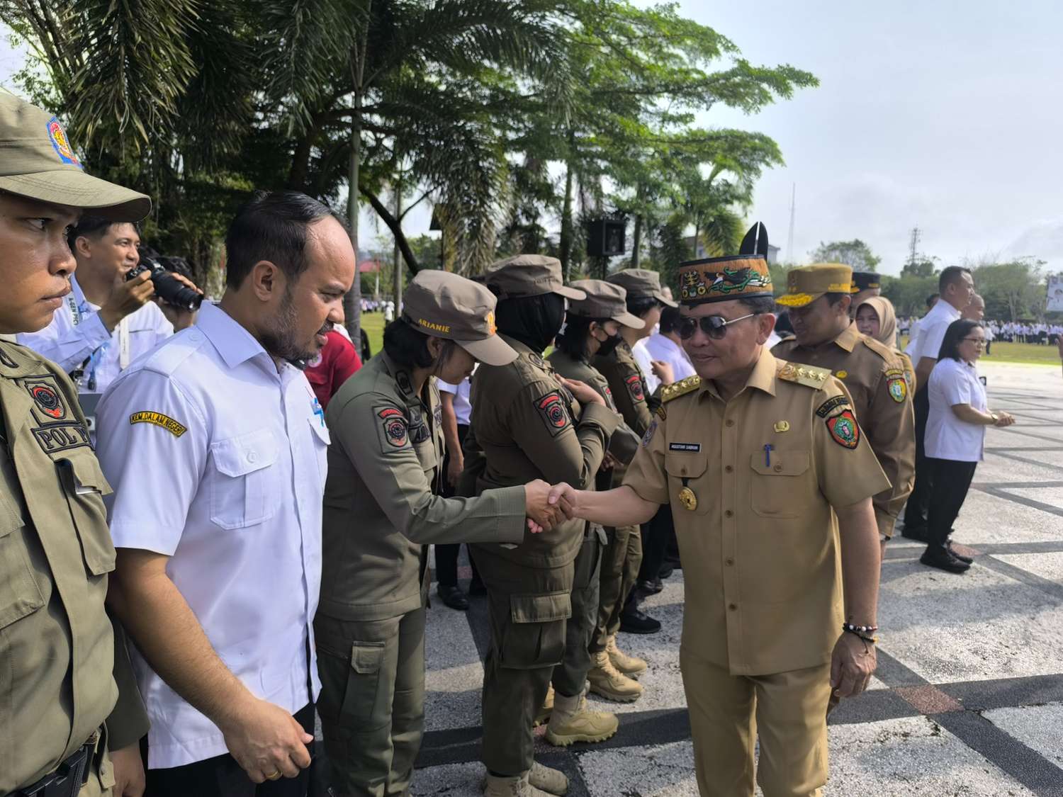 Kasat Pol PP Kalteng Hadiri Apel Gabungan Bersama Gubernur, Bangkitkan Semangat Honorer Menuju PPPK
