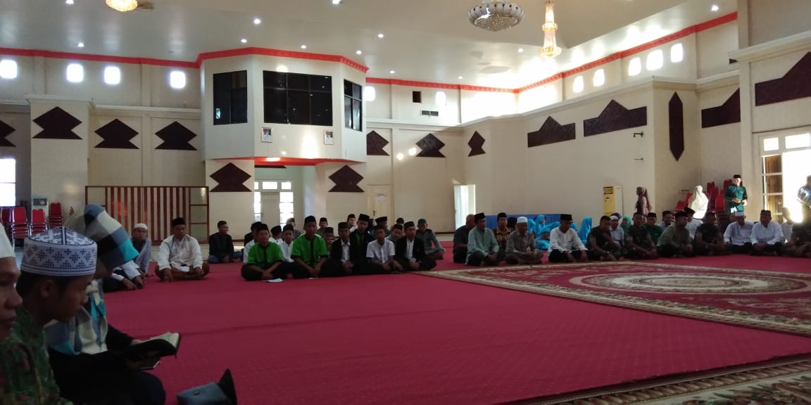 Pemda Mura Buka Puasa Bersama PT. Adaro Metcoal Companies dan Masyarakat Mura