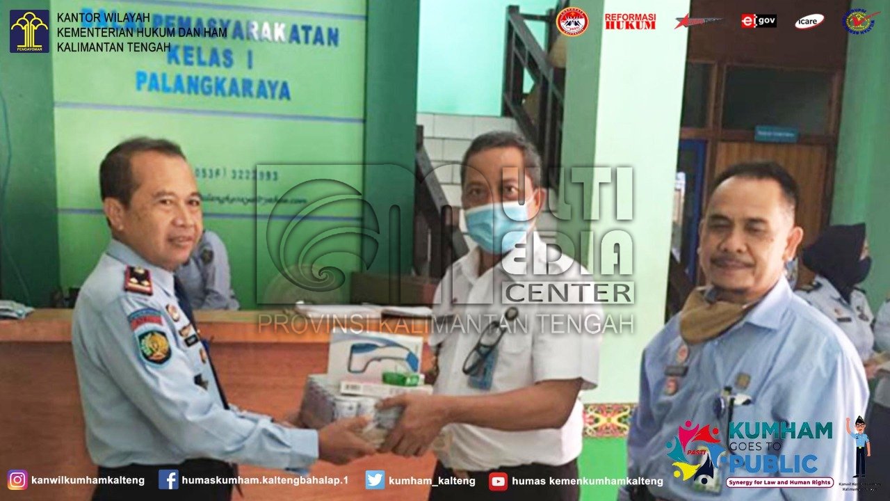 Kunjungi Bapas Palangka Raya, Kadiv Administrasi Serahkan Bantuan Bagi Pegawai