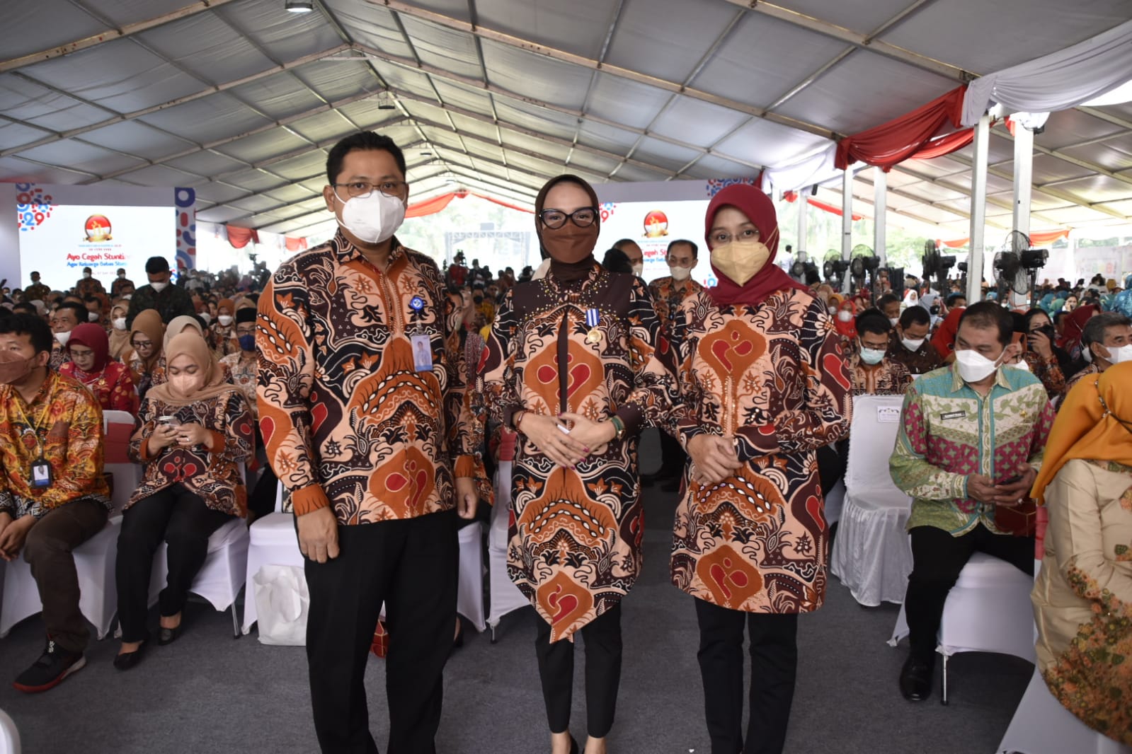 Hadiri Puncak Peringatan Harganas ke-29, Ketua TP PKK Ivo Sugianto Sabran Ajak Seluruh Stakeholders Bekerja Optimal Turunkan Angka Stunting 