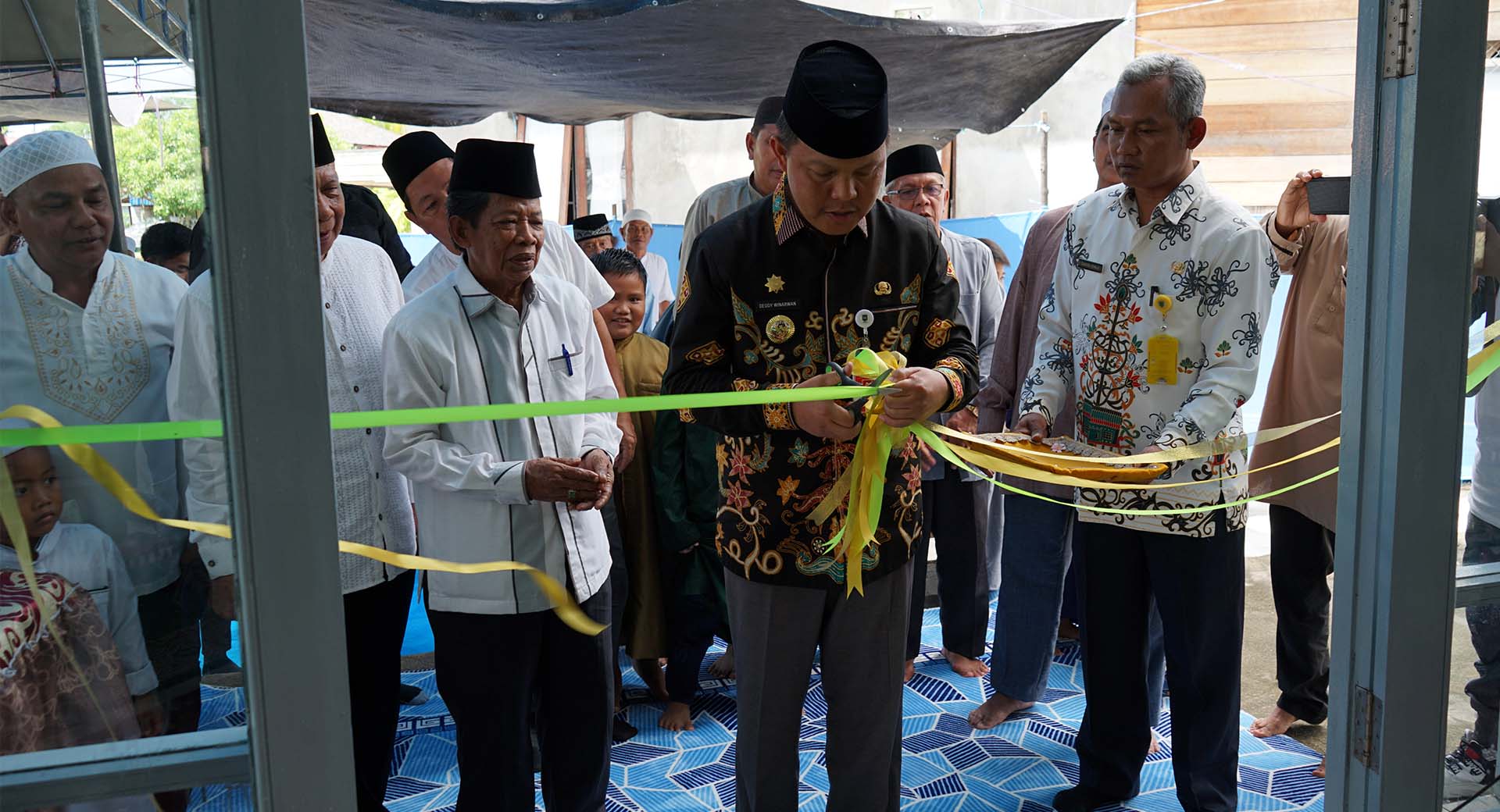 Pj. Bupati Barsel Resmikan Masjid Babussalam Buntok
