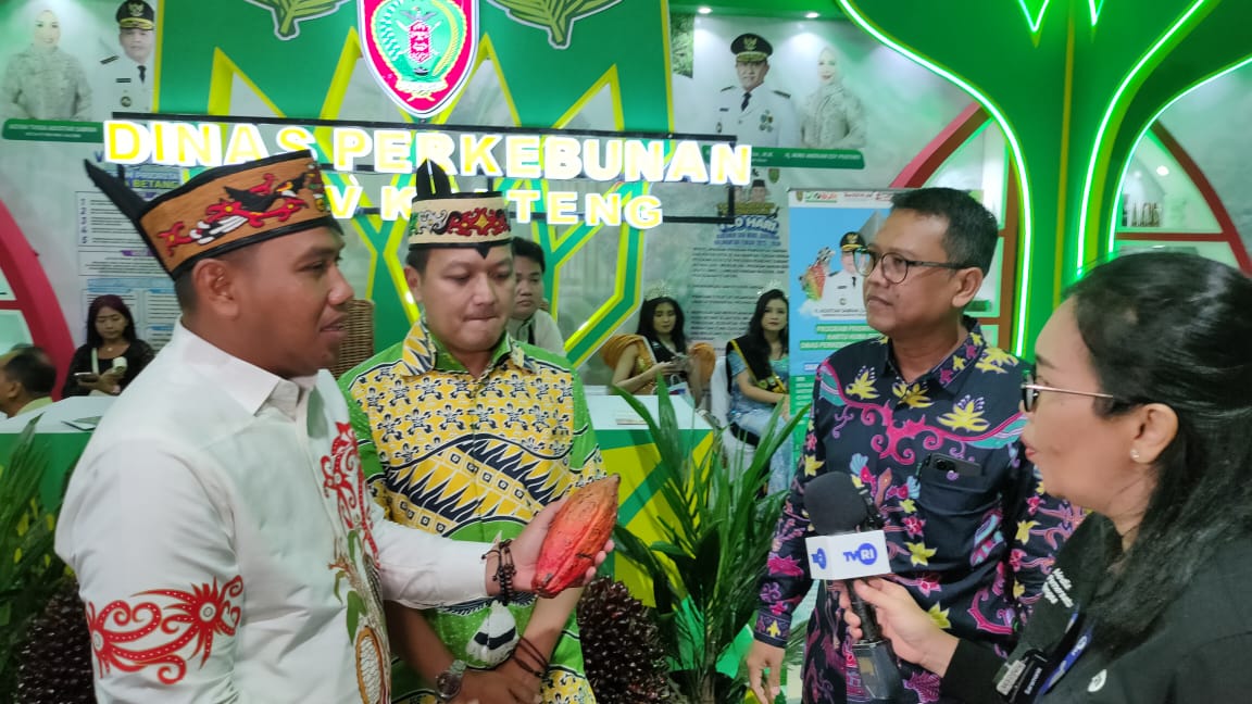 Kalteng Expo 2025 Resmi Dibuka, Stand Disbun Tampilkan Produk Komoditas Perkebunan