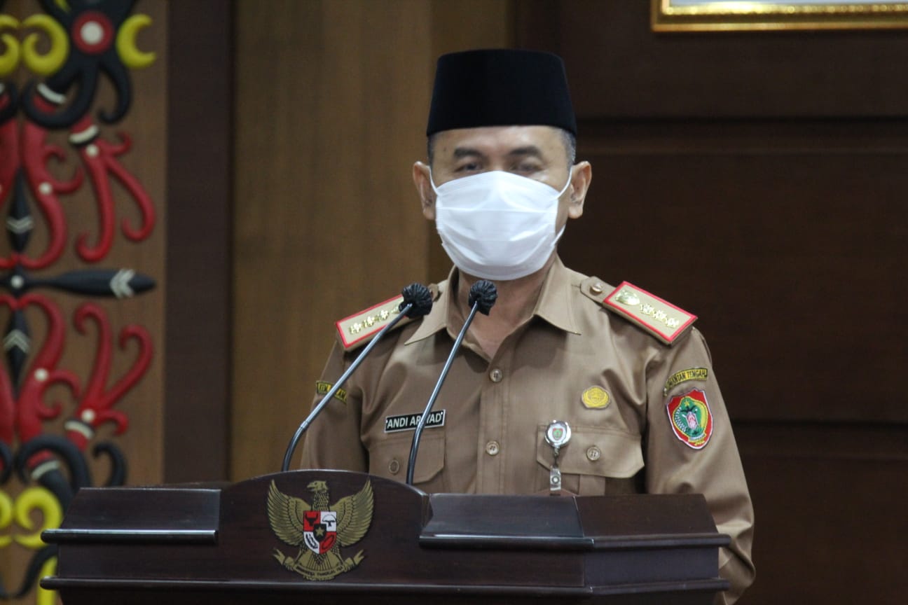 Plt. Asisten Perekonomian dan Pembangunan Setda Kalteng Pimpin Rapat TKPRD