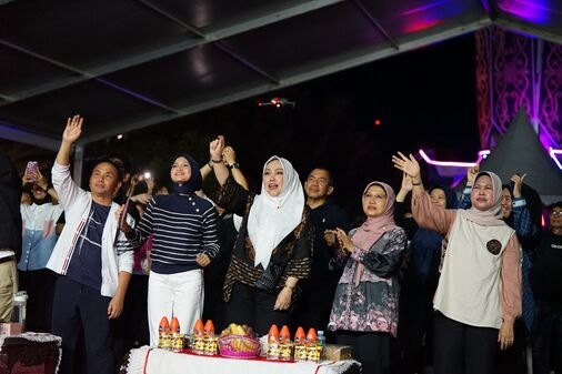 Kadisbudpar Kalteng Hadiri Tour Konser Isen Mulang BERKAH 2024
