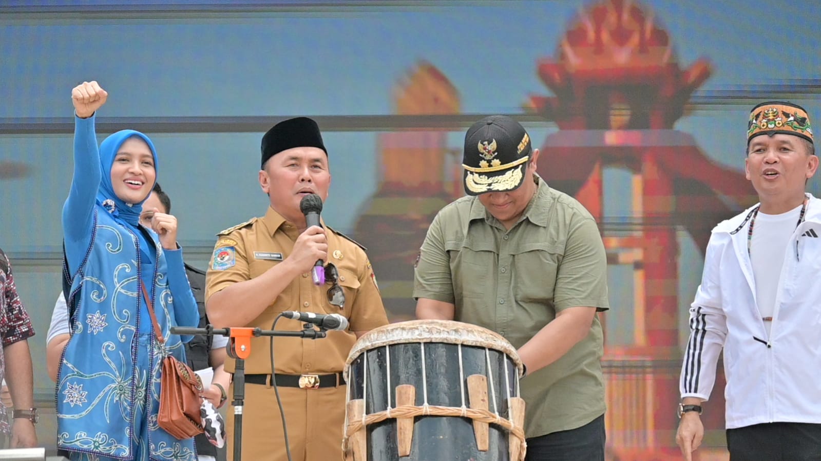 Gubernur Kalteng Buka Gebyar UMKM Wilayah Barat, Dorong Produk Lokal Naik Kelas