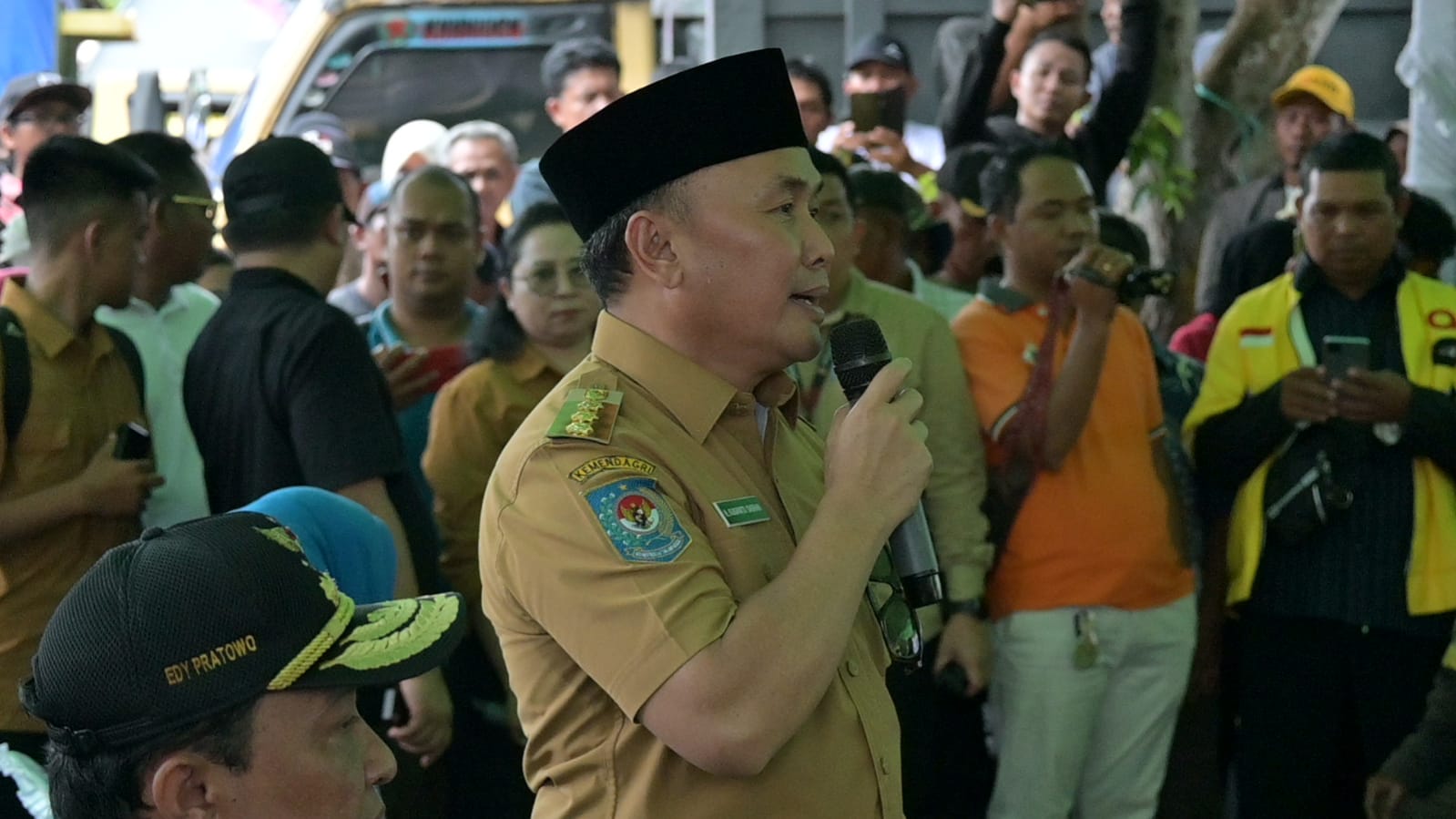 Gubernur H. Sugianto Sabran Gratiskan 2.000 Sembako untuk Mahasiswa, Dorong Semangat Pendidikan