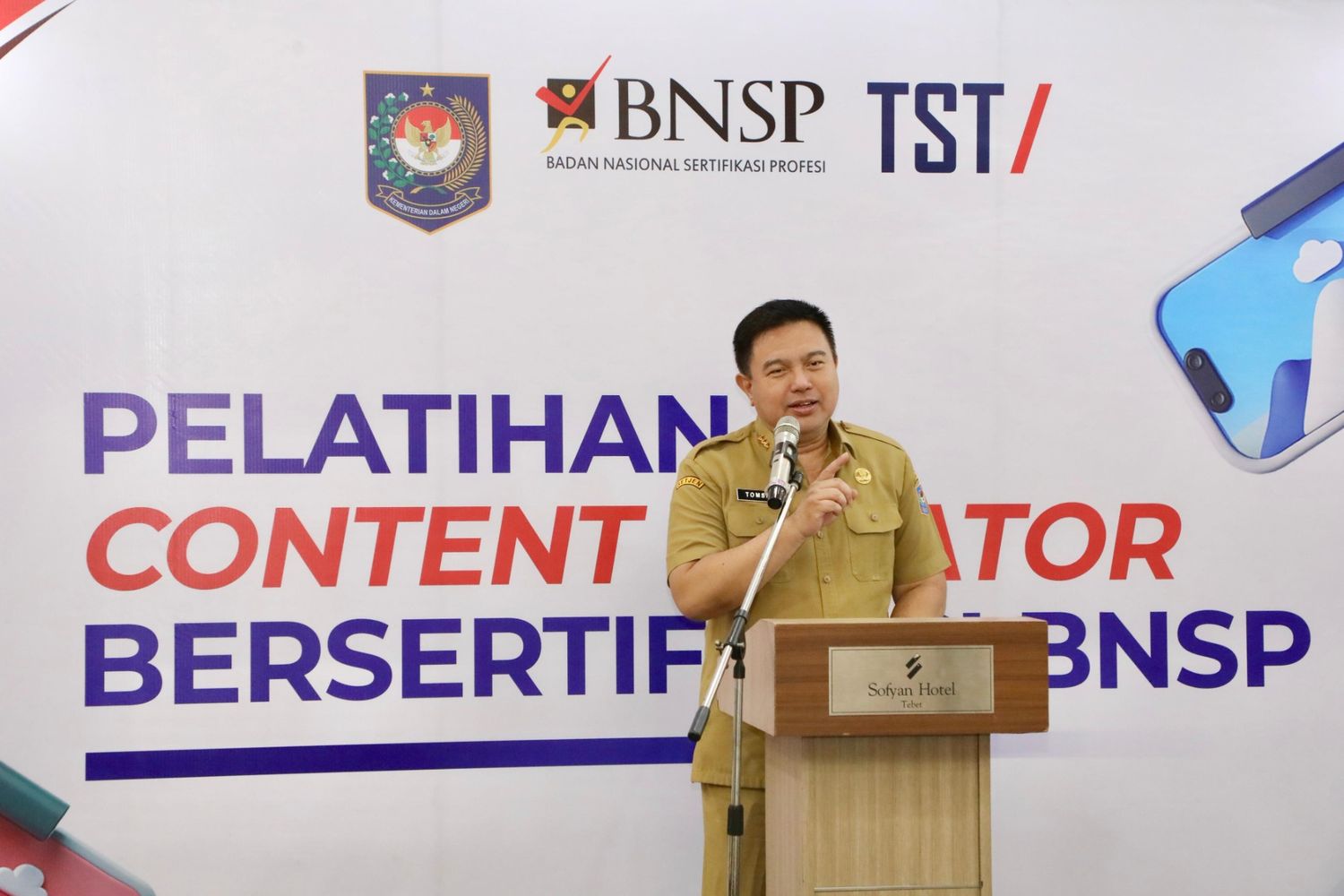 Sekjen Kemendagri Dorong ASN Tingkatkan Kompetensi Lewat Pelatihan Kreator Konten