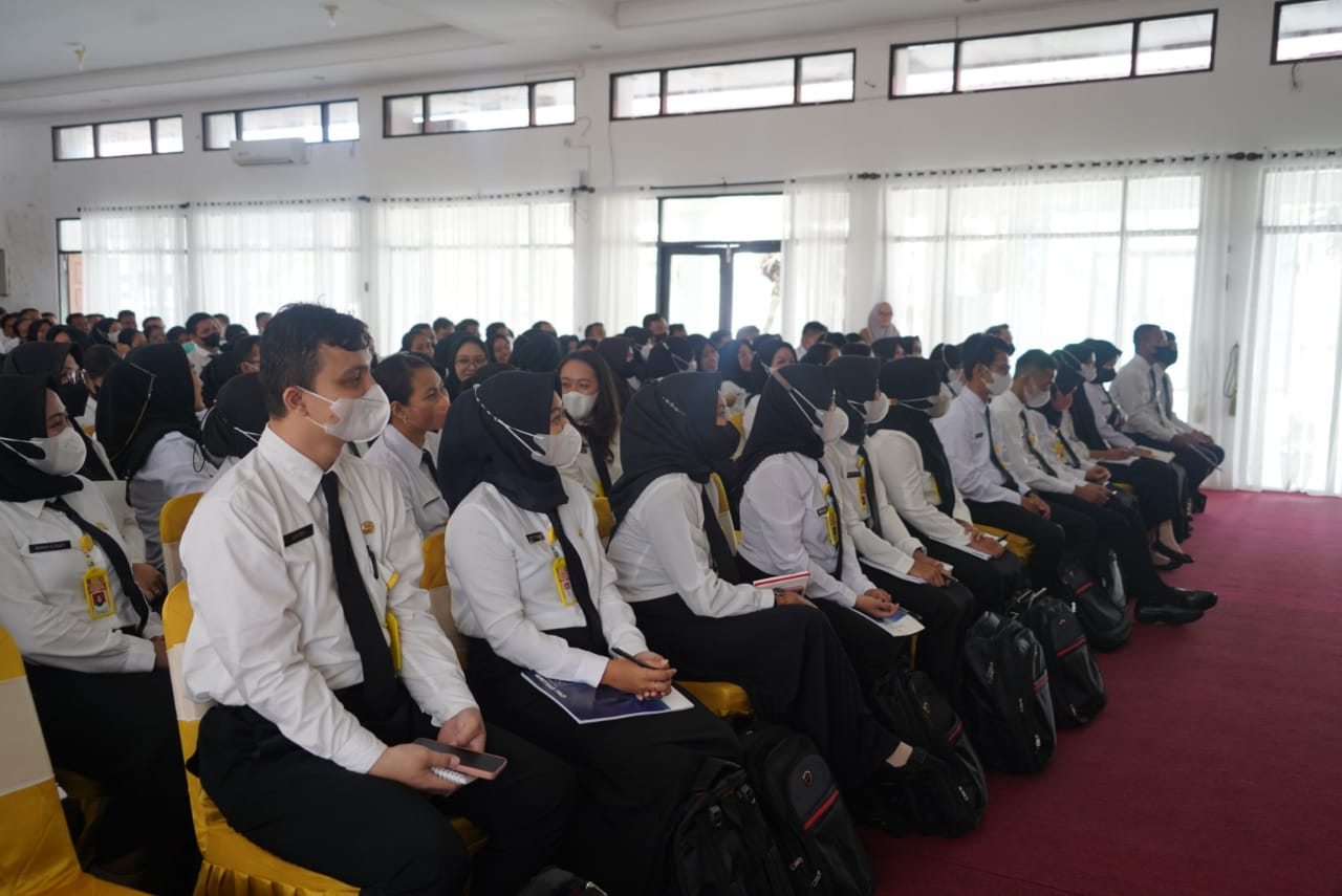 Sahli Gubernur Bidang Ekonomi, Keuangan, dan Pembangunan Sampaikan Visi Misi Gubernur pada Latsar CPNS Gelombang IV