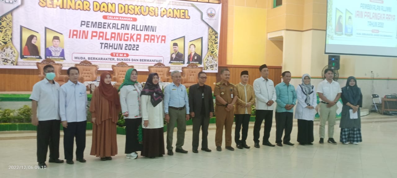Plt. Kadisnakertrans Prov.Kalteng Ajak Alumni IAIN Kuasai Hard Skill dan Soft Skill