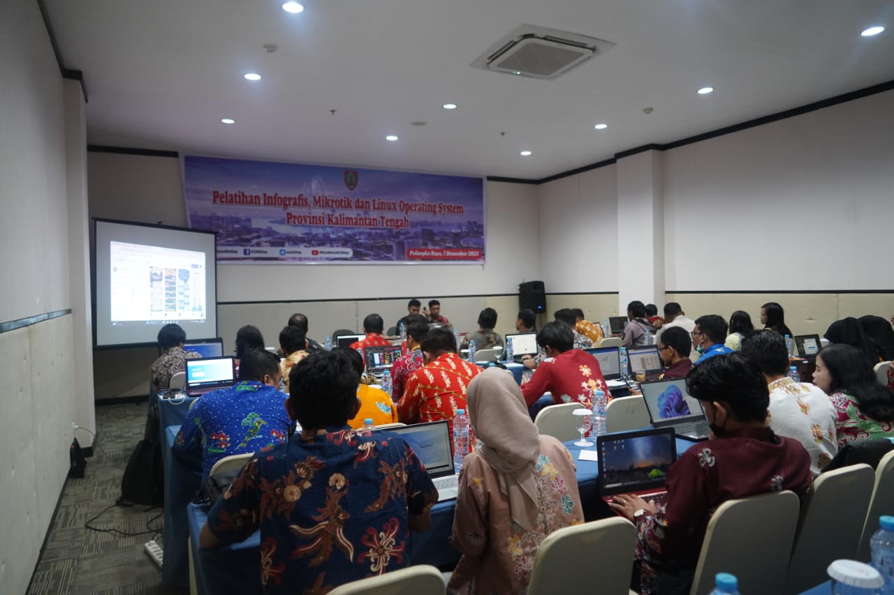 Diskominfosantik Prov. Kalteng Gelar Pelatihan Infografis, Mikrotik dan Linux Operating System