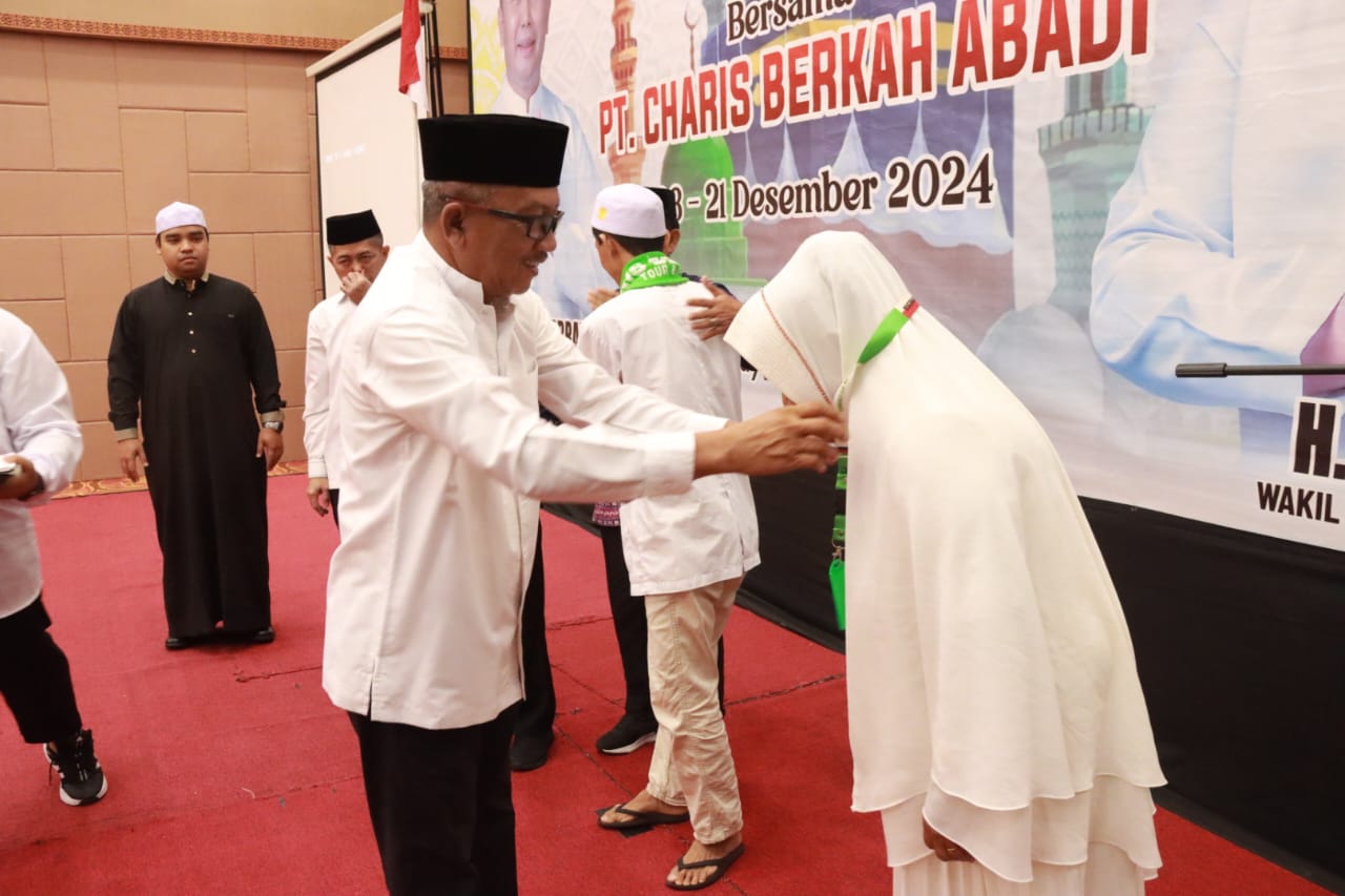 Plt Sekda M Katma F Dirun Lepas Rombongan Umrah Pemprov Kalteng