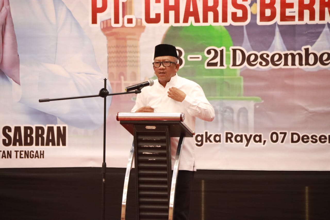 Plt Sekda M Katma F Dirun Lepas Rombongan Umrah Pemprov Kalteng