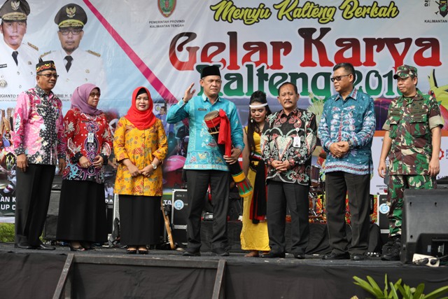 Plt Sekda Kalteng Buka Gelar Karya Kalteng 2018