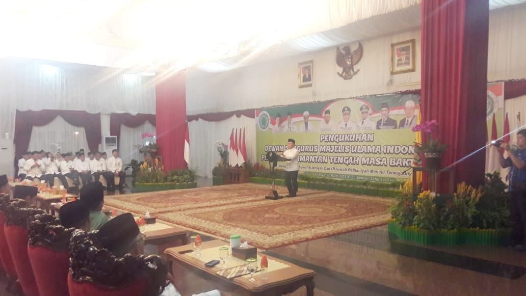 Gubernur Hadiri Pengukuhan Dewan Pengurus MUI Kalteng Masa Bakti 2018-2023