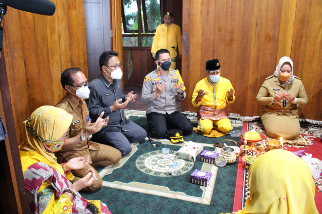Pemkab Kobar Dirikan Rumah Sultan Kutaringin