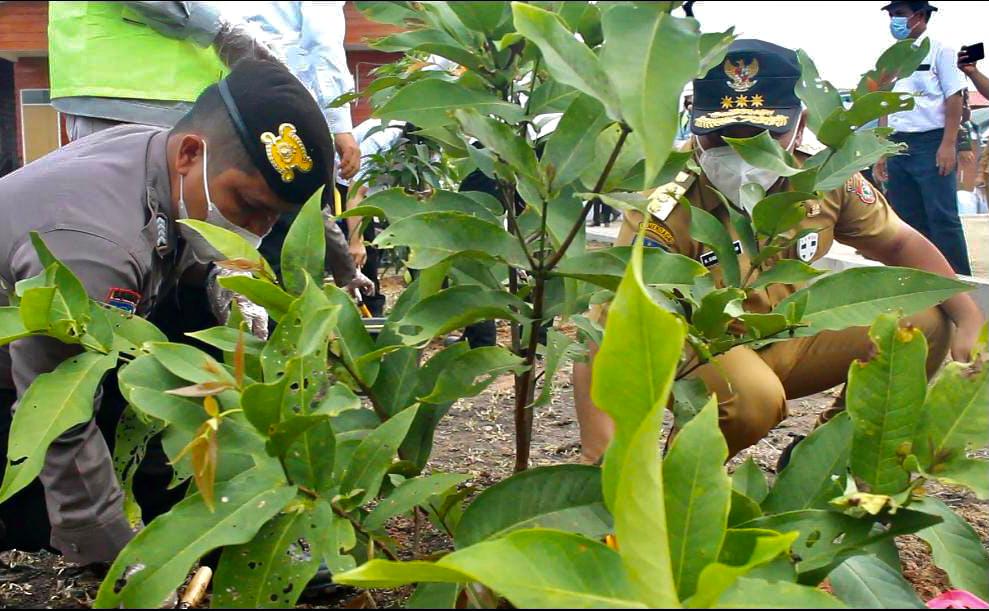 Gubernur Kalteng Mengajak Masyarakat Kalteng Melakukan Kegiatan P2L