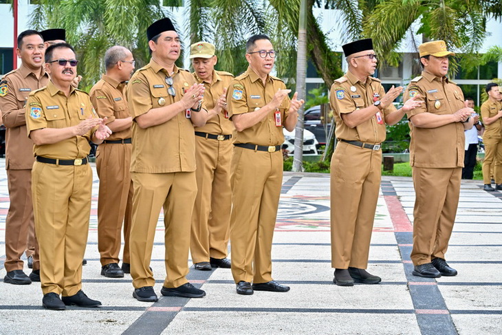 Kepala BAPPERIDA Kalteng Ikuti Apel Besar dan Halalbihalal Pemprov Kalteng 2025, Tingkatkan Disiplin dan Profesionalisme ASN