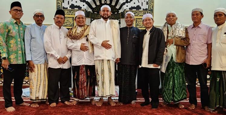 Temui Habib Syech di Solo, Sekda Nuryakin Pastikan Kalteng Bersholawat Digelar Awal Juni Mendatang