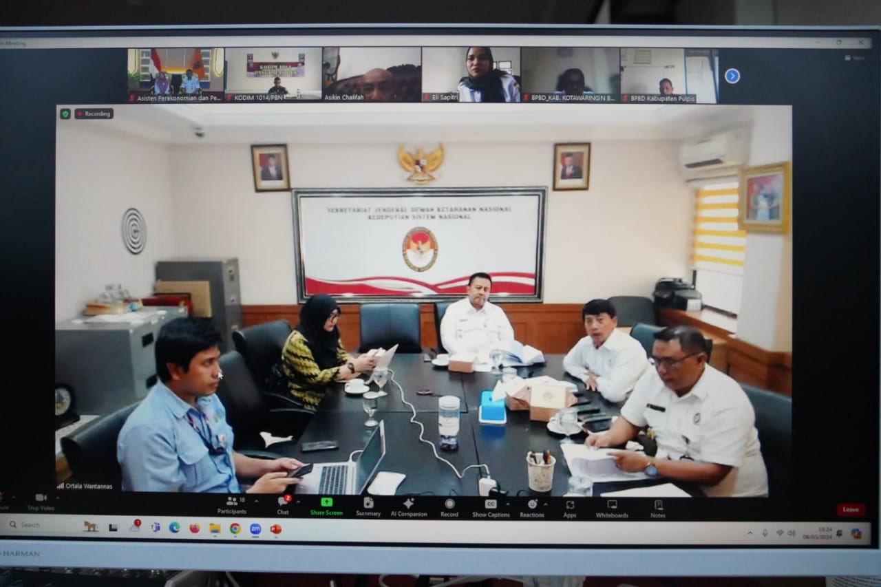 Asisten Ekbang Ikuti Rapat Strategi Kolaborasi Mitigasi Karhutla Bersama Setjen Wantanas secara virtual