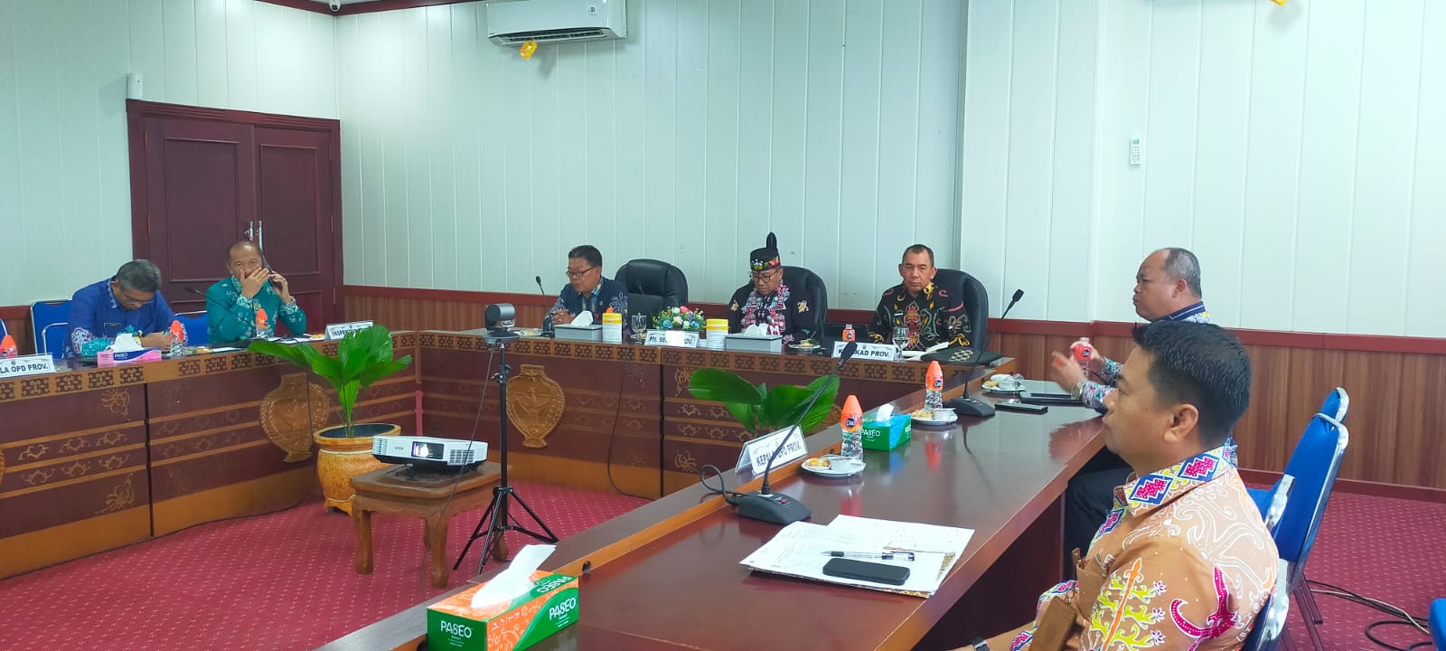  Plt. Sekda Kalteng Hadiri Secara Virtual Rakor Percepatan Realisasi APBD Tahun 2025