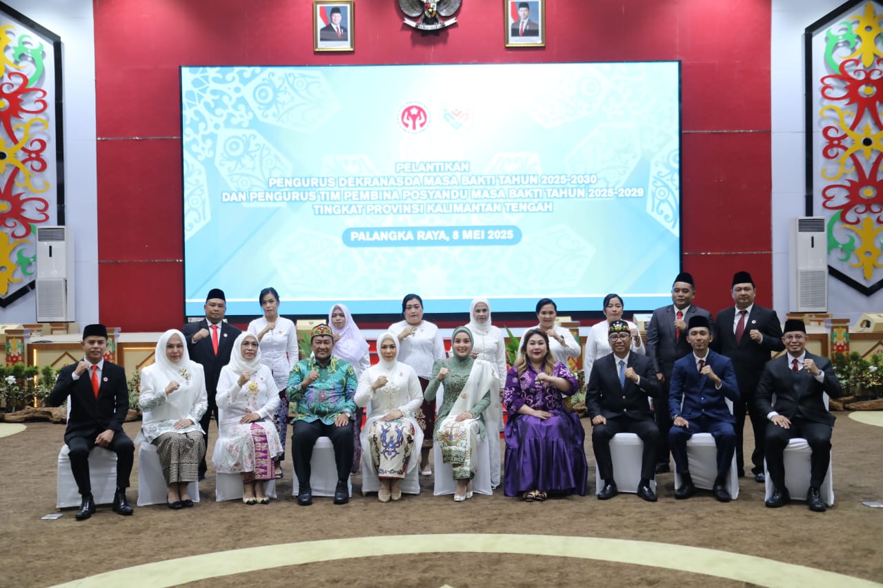 Gubernur Kalteng Lantik Pengurus Dekranasda Masa Bakti 2025-2030 dan Pengurus Tim Pembina Posyandu Masa Bakti 2025-2029