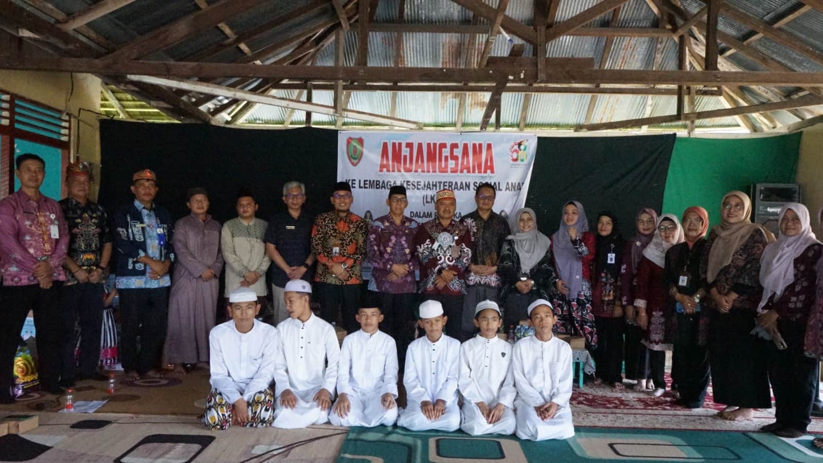 Disnakertrans Prov. Kalteng Ikuti Anjangsana ke LKSA Iqro
