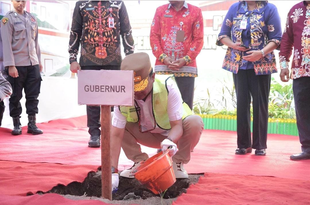 Gubernur Agustiar Sabran Lakukan Groundbreaking Dapur Satuan Pelayanan Pemenuhan Gizi MBG Polda Kalteng