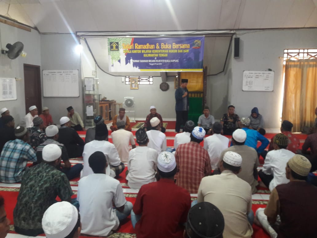 Safari Ramadan Ke Rutan Kuala Kapuas, Kakanwil Kemenkumham Kalteng Minta Petugas dan WBP Tingkatkan Iman dan Taqwa