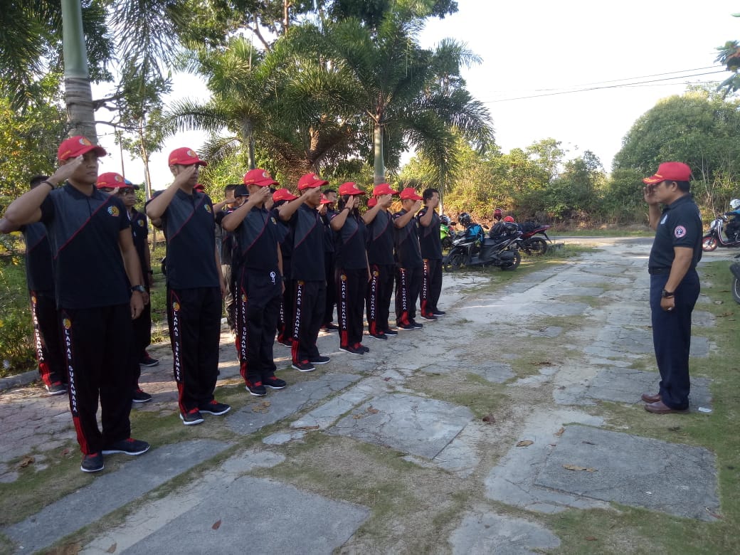 Sebelum Libur Bersama, Lapas Sukamara Laksanakan Kerjabakti Pembersihan Sisa Sisa Proyek Pembangunan