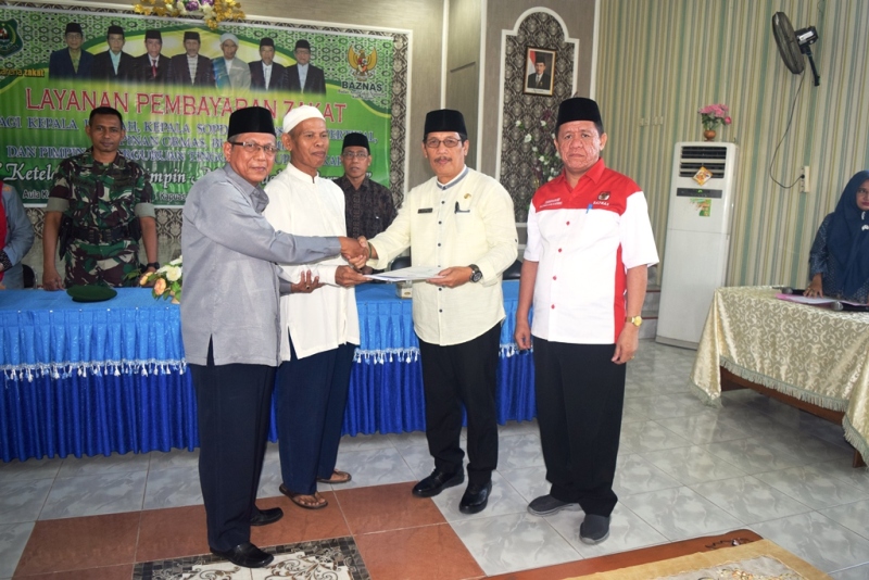 Pj Bupati Buka Langsung Layanan Pembayaran Zakat