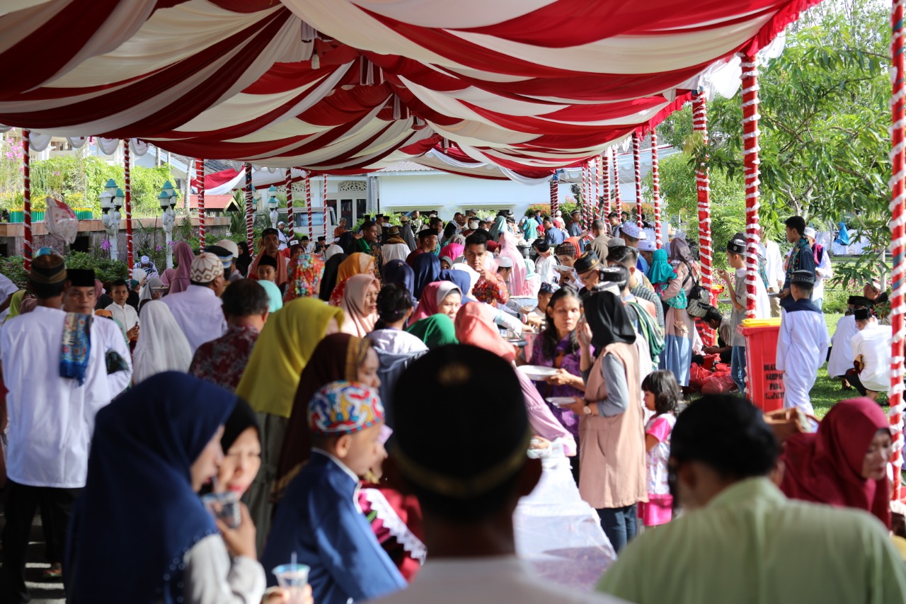 Pemprov Kalteng Gelar Open House di Istana Isen Mulang